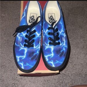 Women’s /Boys lightning vans